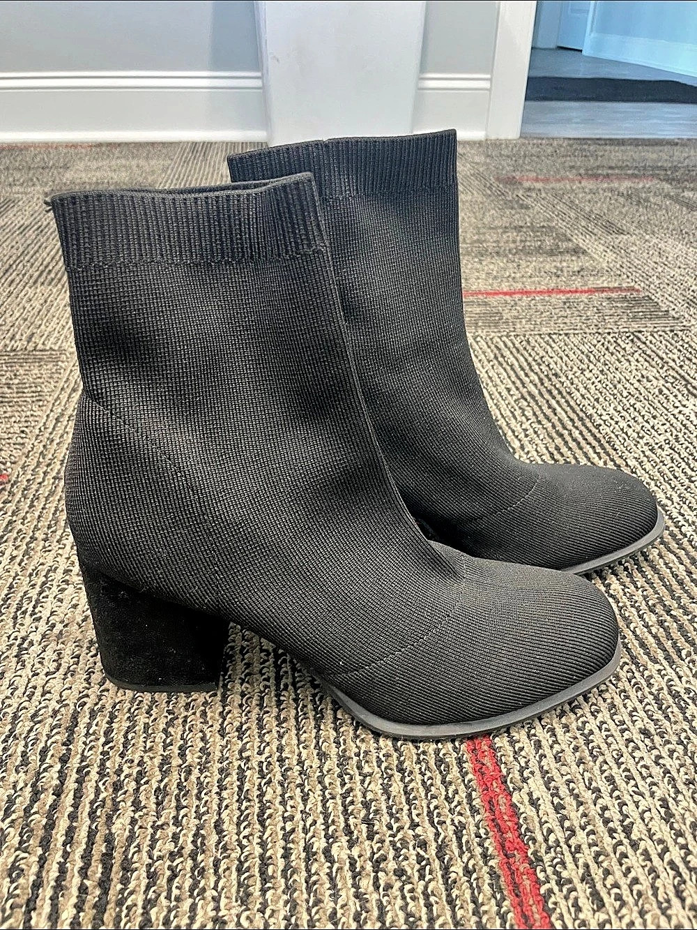 MIA Black Knit Block Heel Boots US 8.5M